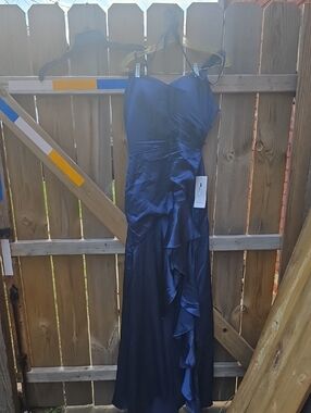 Elegant Navy Blue Ruffled Satin Evening Dress
